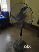 Selling stand fan with warranty new condition only 1 month old
