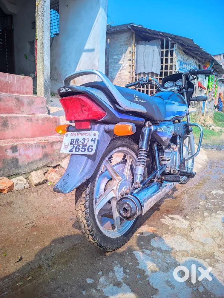 Best condison me h koe problm nhi bike me abhi full mentanence me h