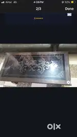 Sofa reksin mai bana hua hai saf sutra sheesam ka bana hu hai