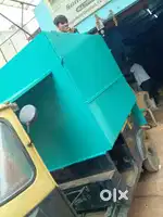 Food track vehicle
