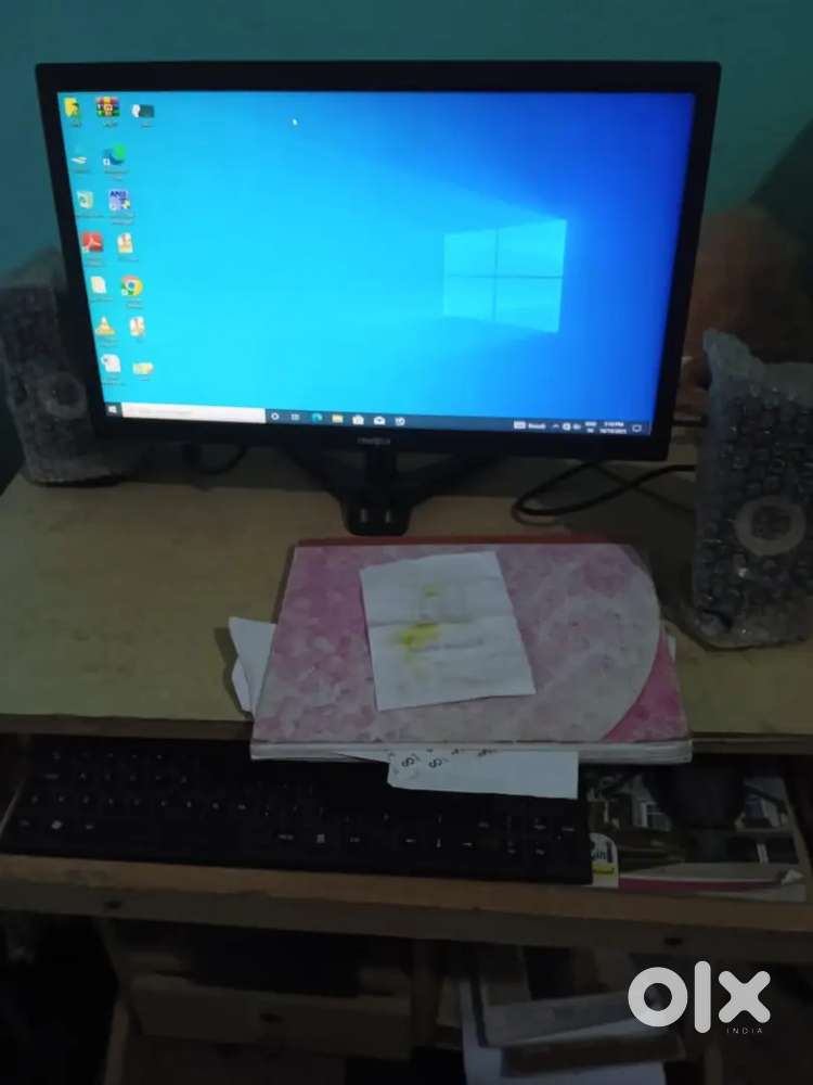 Very good condition i3 desktop computer, frontech monitor, keyboard