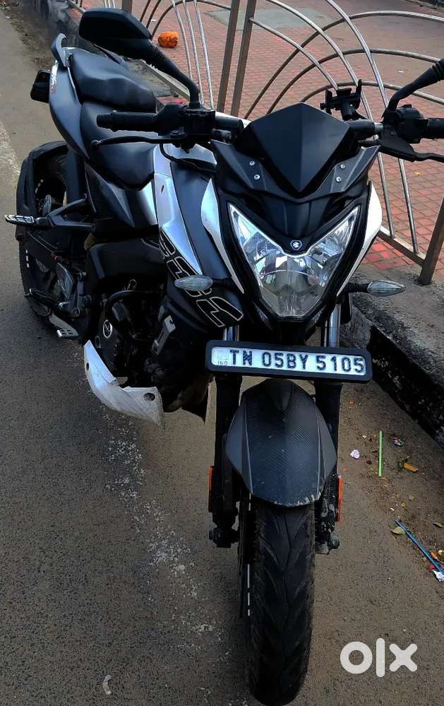 PULSAR NS 200