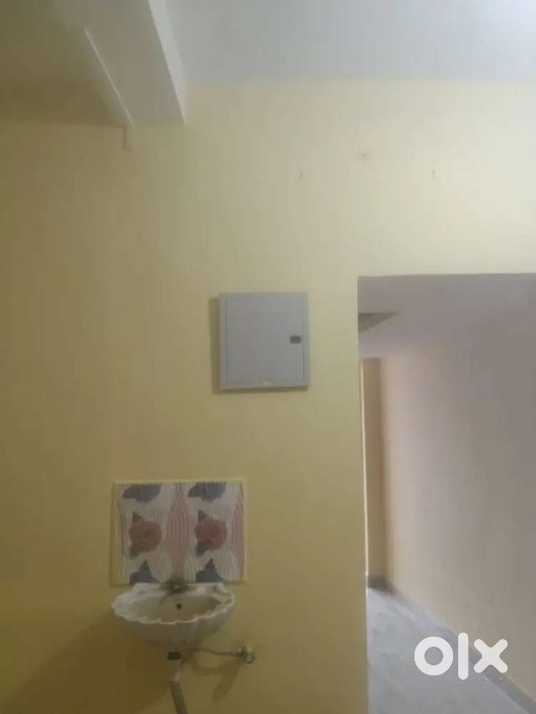 Near mangadu temple house available ready to move