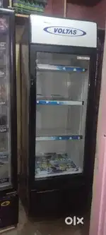 Cool drinks fridge