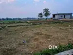 प्रांजल पब्लिक स्कूल पेट्रोल पंप से 200 मीटर आगे प्लॉट लेने के liye s