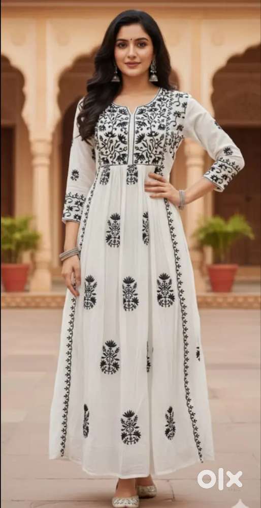 Sales girl required for a boutique in kuravkonam and vazhuthacaud