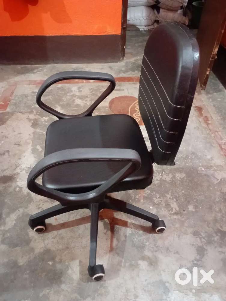 Office revolving chair