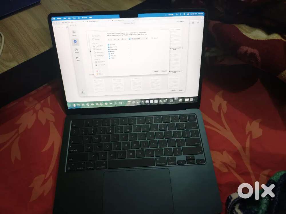 Macbook m2 5days old