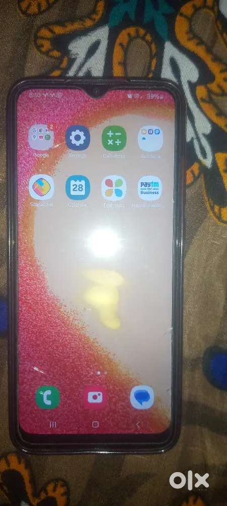 Display me halka sa yellow hai baki bilkul sahi hai