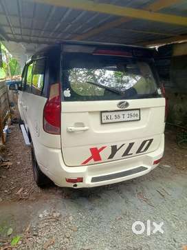 Mahindra Xylo 2012