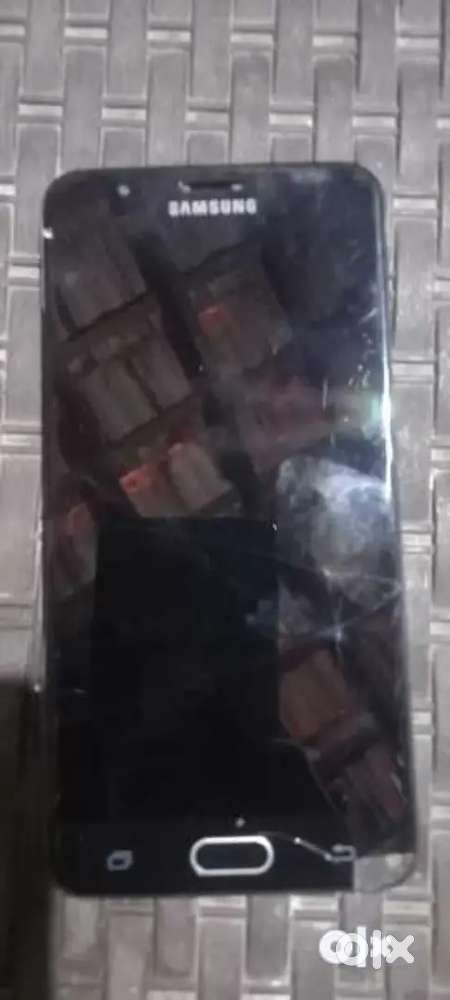Samsung J7 Max prime (Display fault)