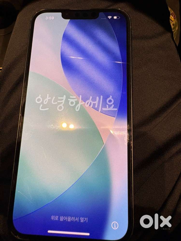 I phone 13 128 GB with Box 2.9 years old