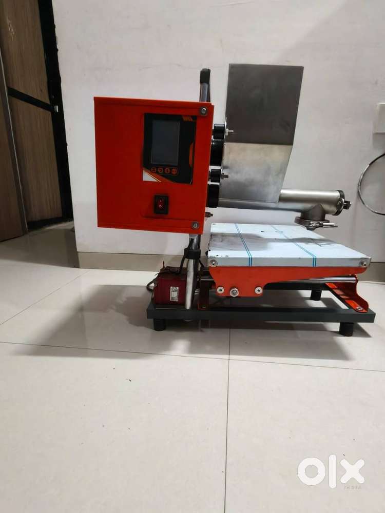 Automatic Chakli Making Machine less than one year model