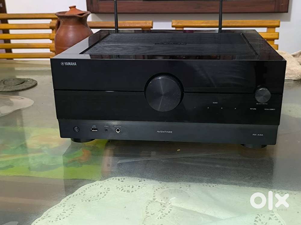 Yamaha Aventage RX-A4A AVR and 5 Jamo Speakers and Yamaha Sub for sale