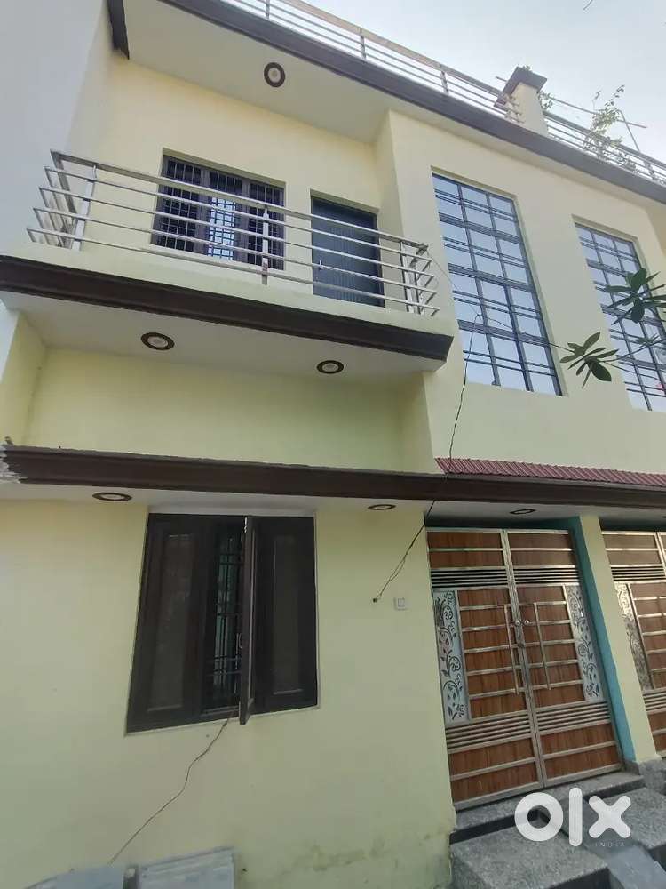 Double story 75 gaj new house ready to move