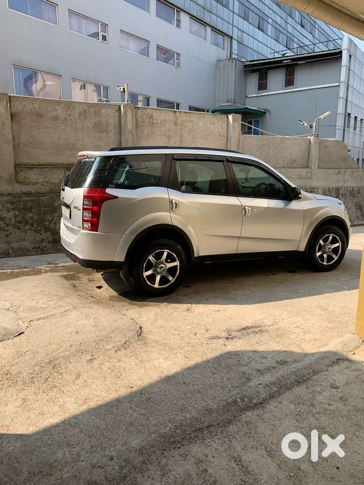 Mahindra XUV500 2013
