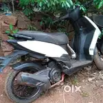 Aprilia sr150