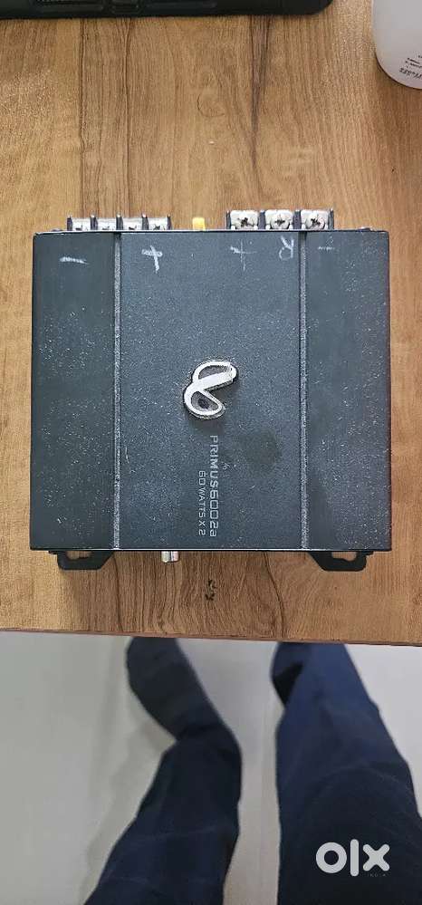 JBL Harman Amp and 20 inch kicker sub woofer for car