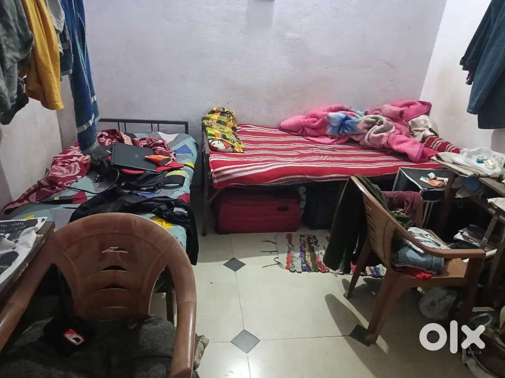 need urgently room patner only 2k