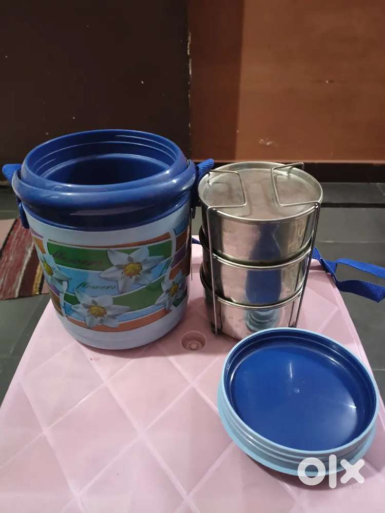 Insulated Multi-Layer Tiffin Box – Fresh & Hot Food On the Go!