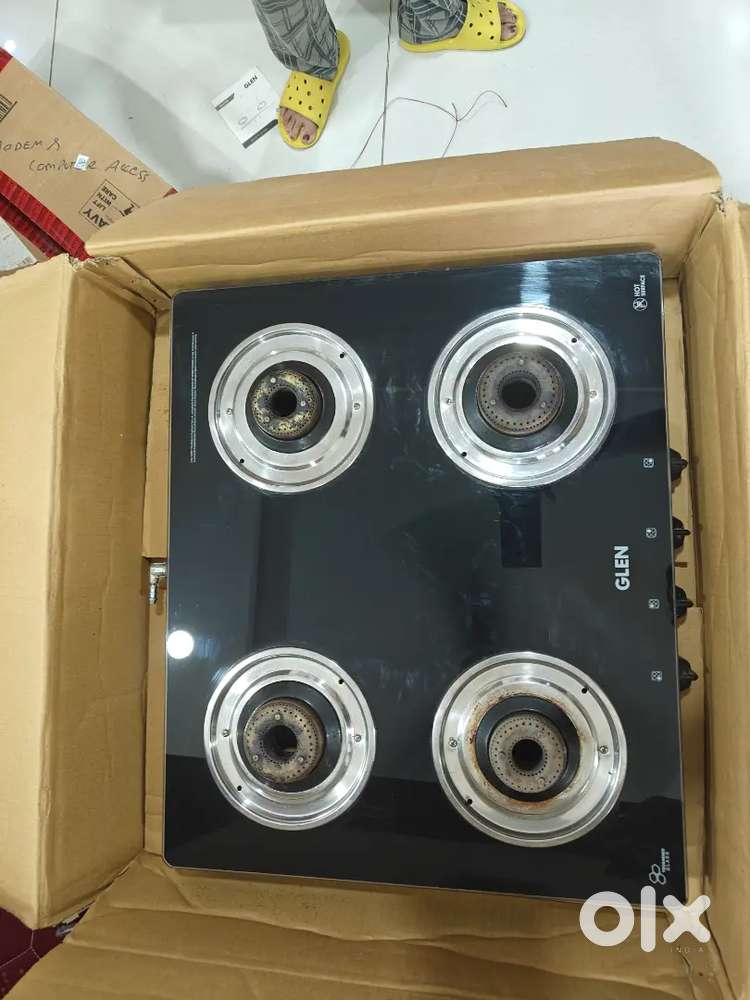 Glen gas stove 4  burner toughened glass