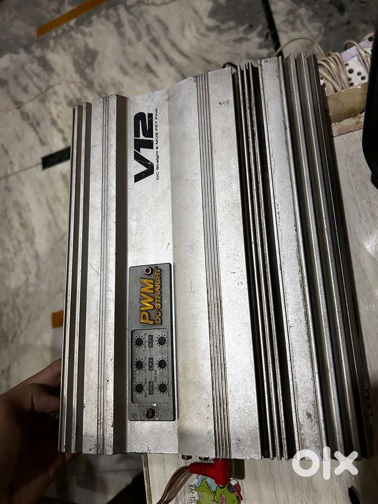 Car 4 channel amplifier