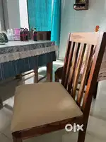 4-seater Dining Table