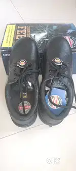 Safety shoes