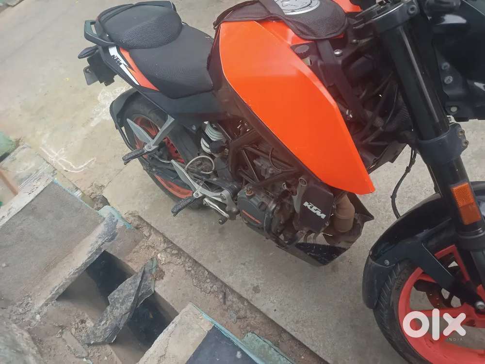 KTM DUKE 125CC