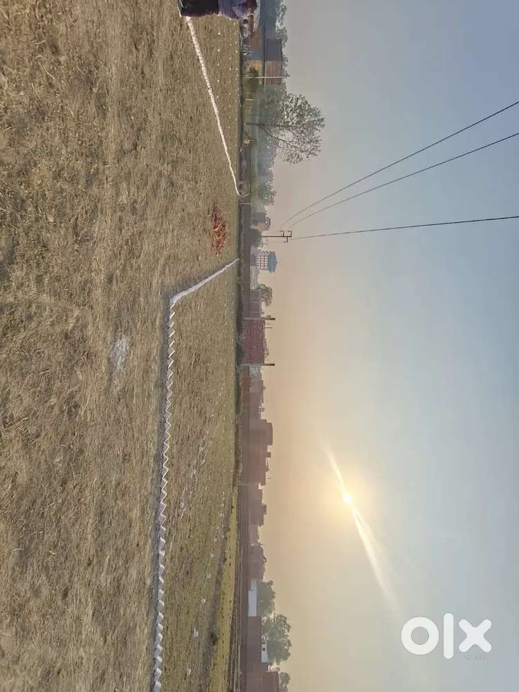 Gotiya me 20 feet chodi road pr hai for sale