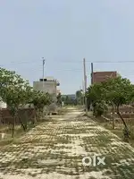84 GAJ PLOT FOR SALE IN SAHNEWAL