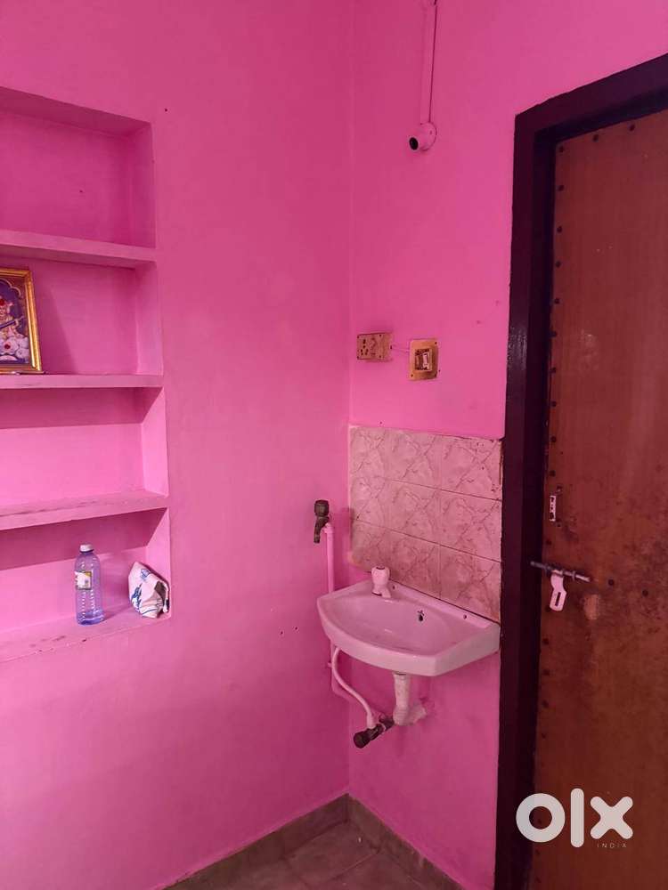 Single Bed Room Flat in Velachery