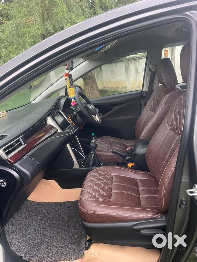 Toyota Innova Crysta 2016 Diesel Well Maintained