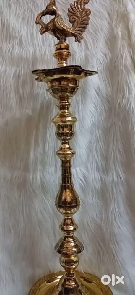 24kgs 4 feet Single Peacock Lamp ದೀಪ,दीया Negotiable.