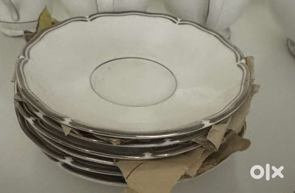 15 piece Tea Set with Platinum border