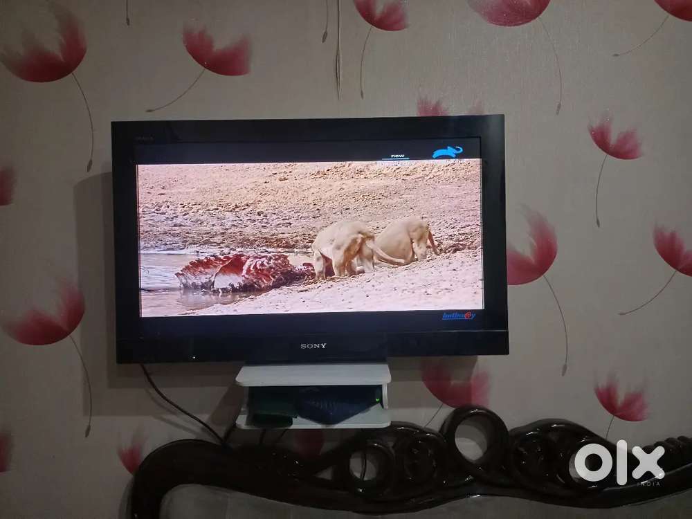 Selling Sony lcd tv with good condition want to sale