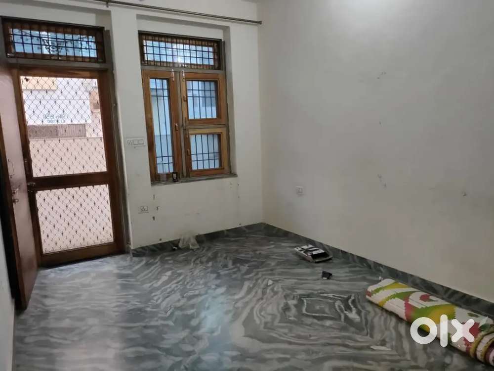 1 Room only, Ground Floor for Rent [maximum 2 members]