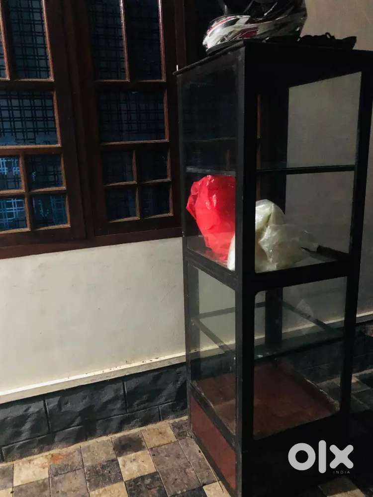 snacks counter vada stand