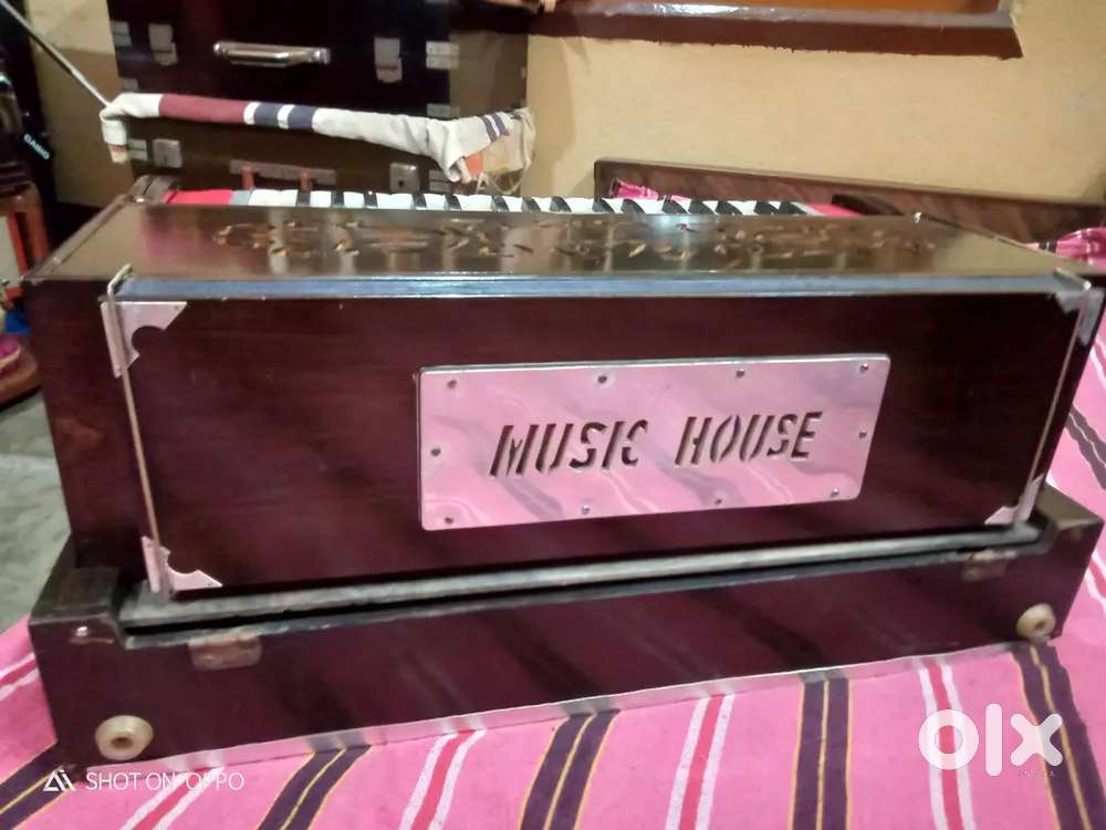 Scale changer harmonium 9 ghat 3 lines reeds first jupitore