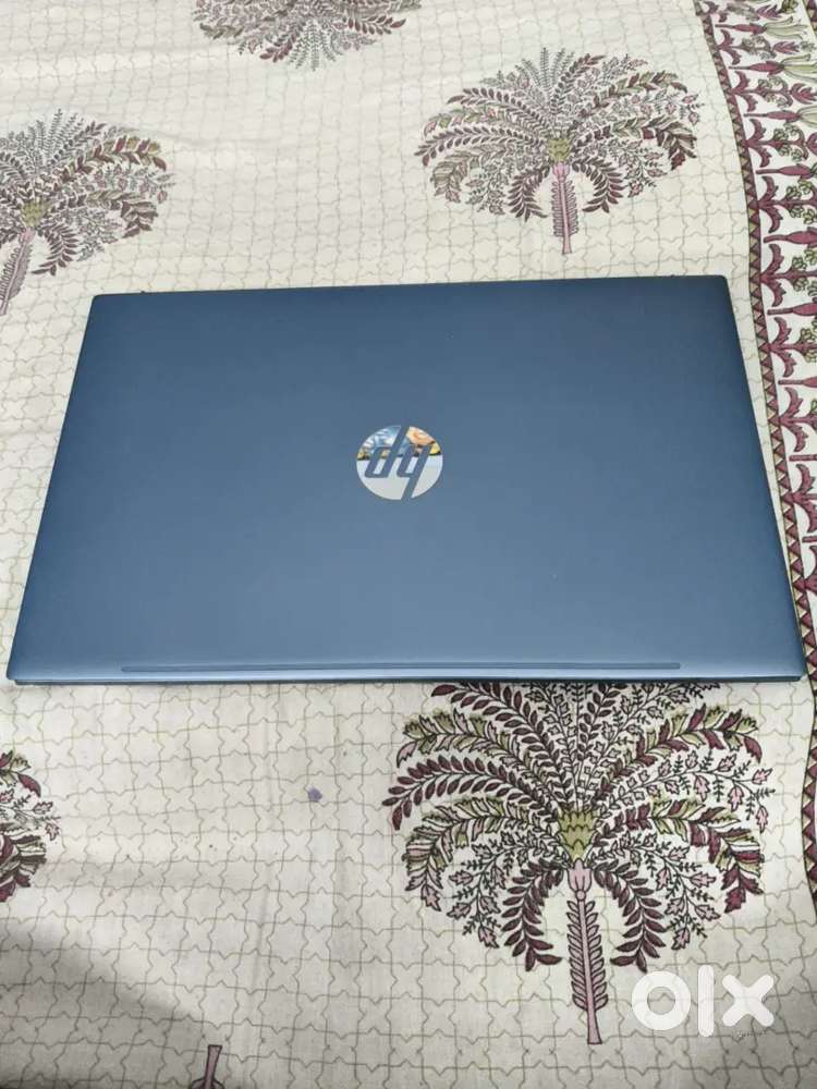 Hp laptop genuine condition scratchless with bill + original charger