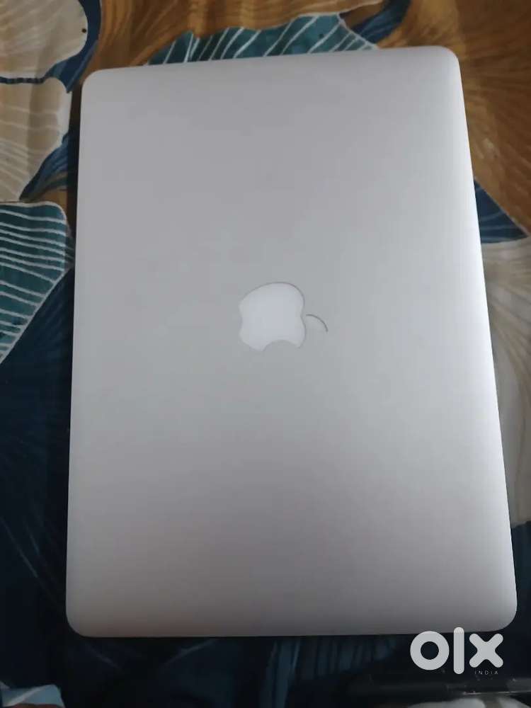 MacBook Pro A1502 i5/8