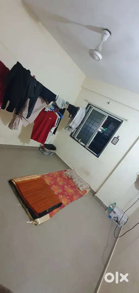 Roomate/ Partner(boys) urgently