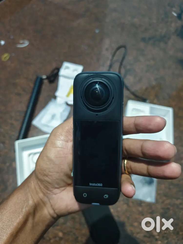 Insta 360 X4