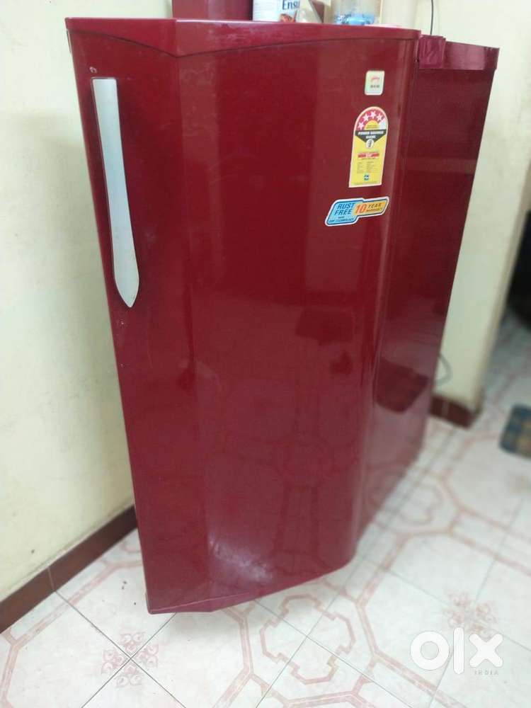 Godrej 165 lits red color