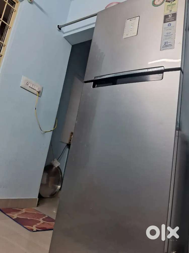 Single handed used refrigerator