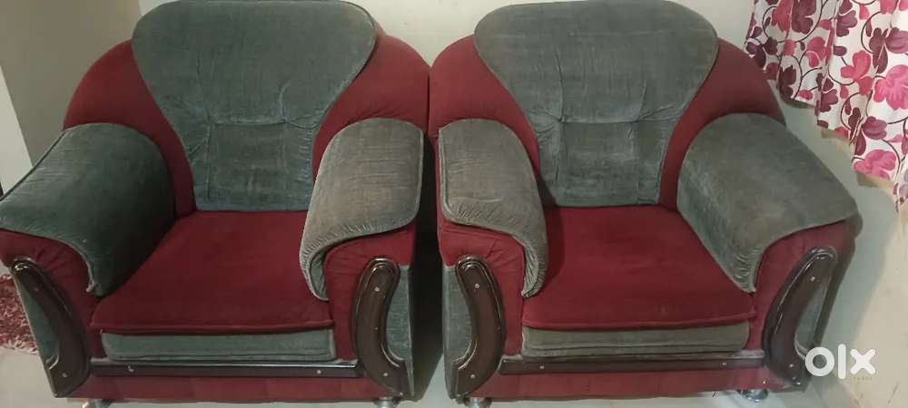 Single Sofa - [Brand/Material -good Condition -Marron and silver Color