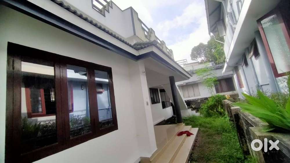 KIZHAKE KADUNGALOOR 2 BHK HOUSE FOR SALE
