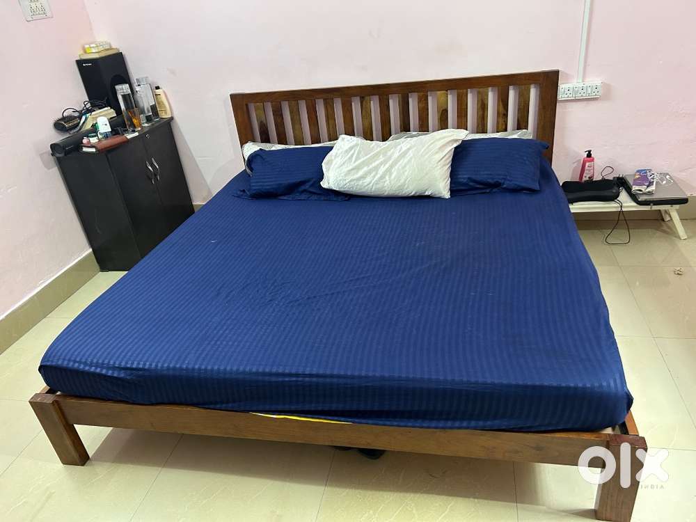 Sheeham bed with mattress