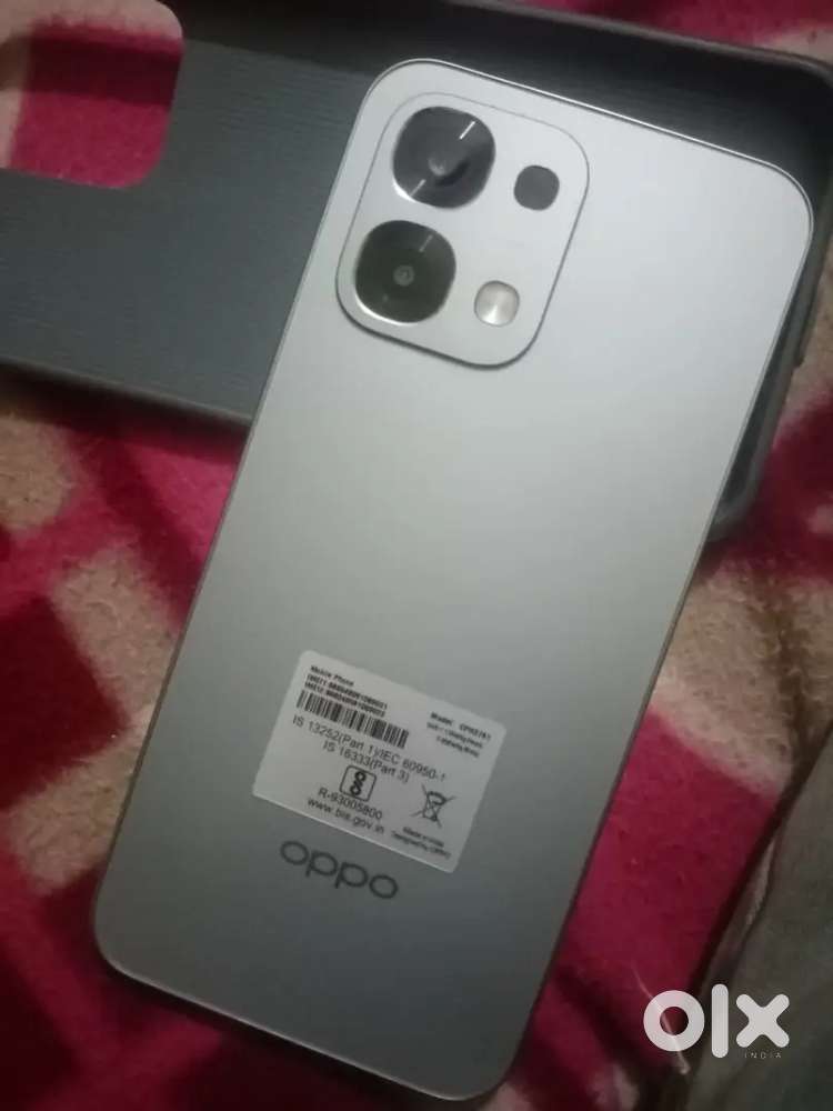 Oppo f31.  5g.  8/256