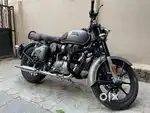 Royal Enfield Bullet Classic 350 (Gunmetal Grey)